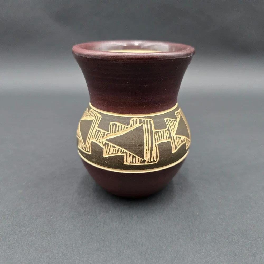 Vintage Studio Pottery Sgraffito Geometric Mini Bud Vase Brown 3.75in